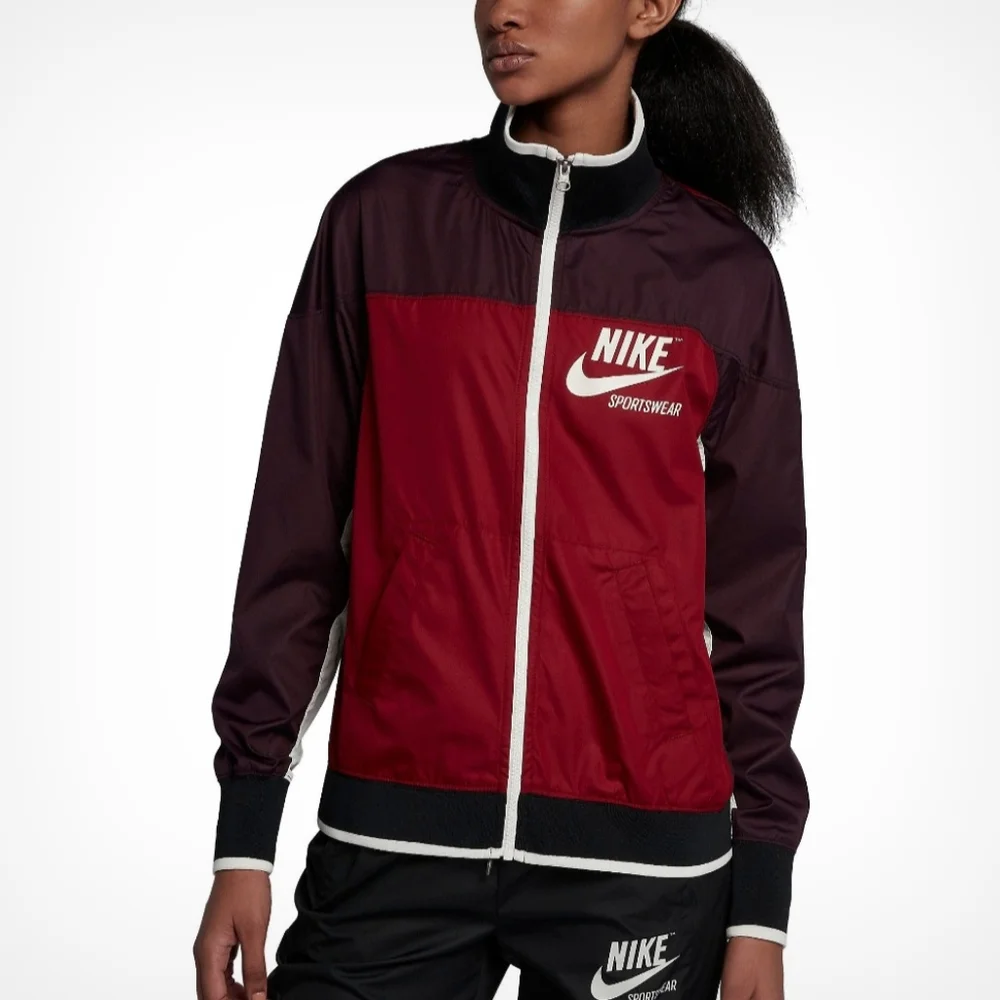 Vintage Nike Windbreaker - Picture 1 of 6